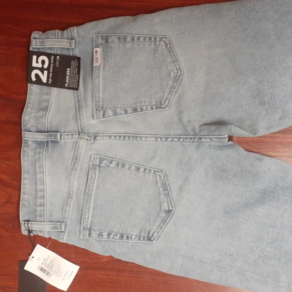 Joe's high rise skinny ankle - Picture 5 of 5